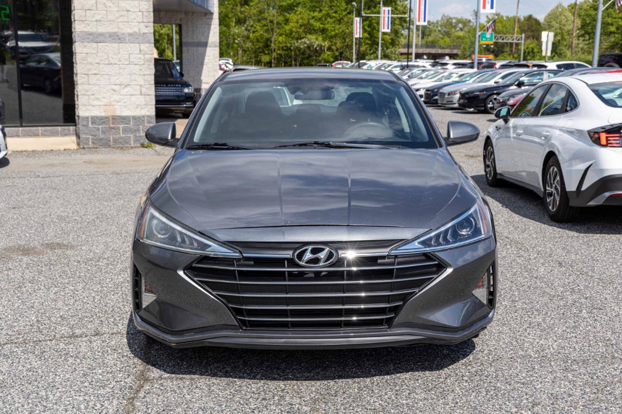 Used 2020 Hyundai Elantra SEL w/ Cargo Package (C1) FWD image 2