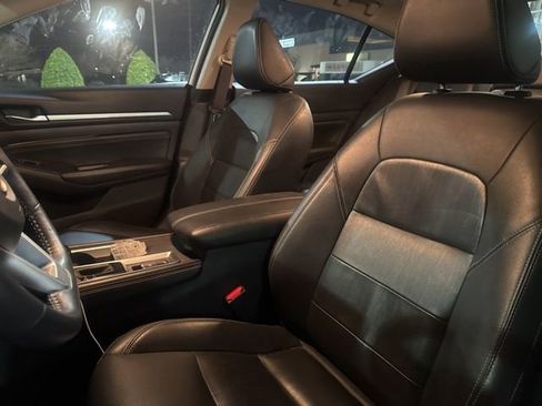 Used 2019 Nissan Altima 2.5 Platinum image 19