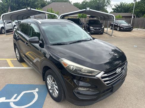 Used 2017 Hyundai Tucson SE w/ SE Popular Package 02 FWD image 23
