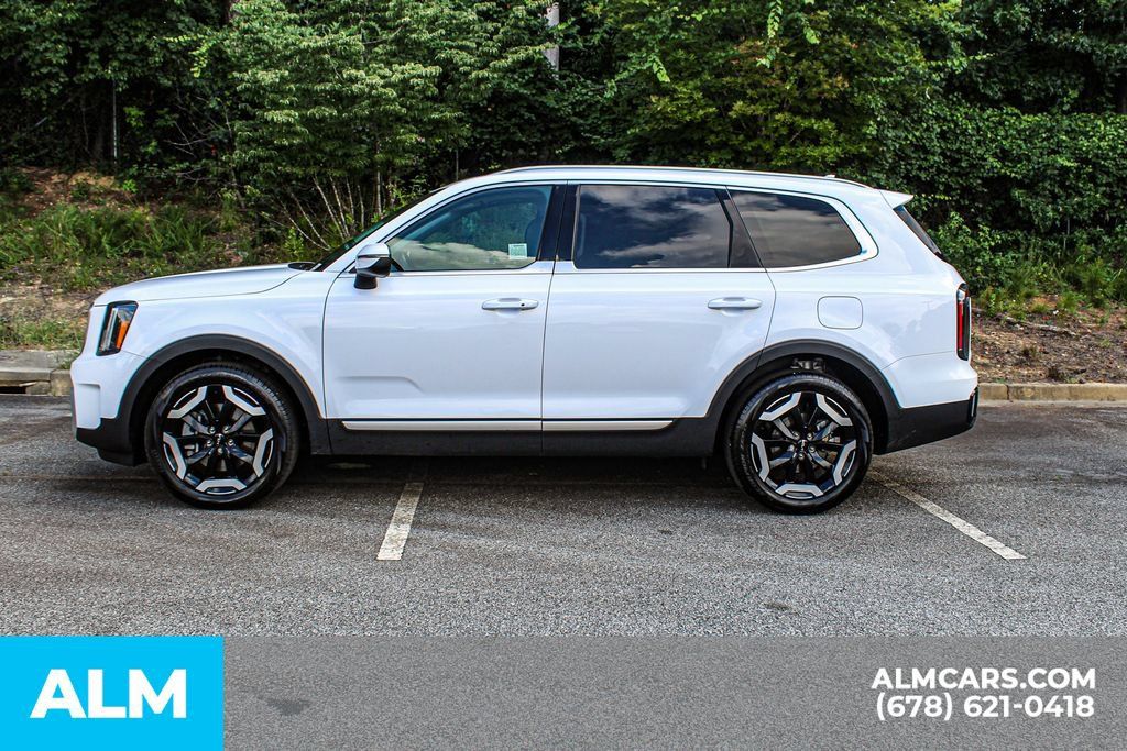 Used 2025 Kia Telluride EX AWD/4WD image 5