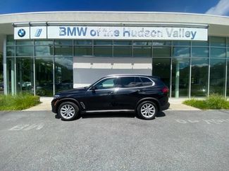 Used 2023 BMW X5 xDrive40i w/ Premium Package AWD/4WD video 1