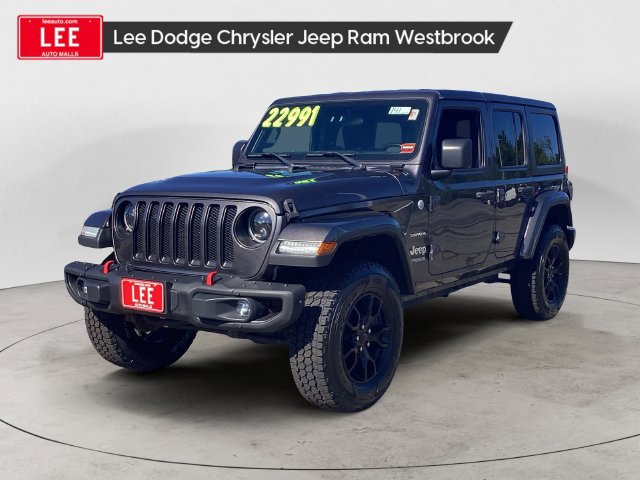 Used 2018 Jeep Wrangler Unlimited Sahara w/ Cold Weather Group AWD/4WD image 1