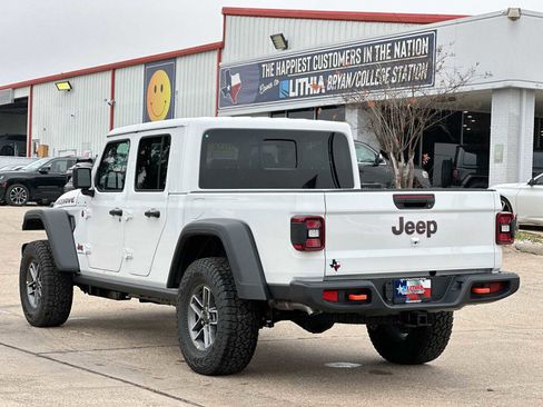 New 2026 Jeep Gladiator Mojave image 13