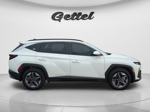Certified 2025 Hyundai Tucson SEL FWD image 4