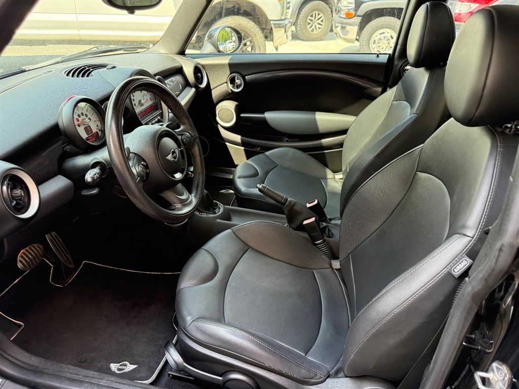 Used 2012 MINI Cooper Clubman S FWD image 4