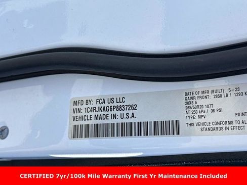 Used 2023 Jeep Grand Cherokee L Laredo AWD/4WD image 31