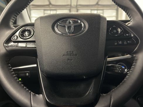 Used 2020 Toyota Prius Prime XLE image 14