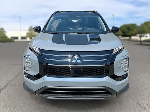 New 2025 Mitsubishi Outlander Trail Edition image 2