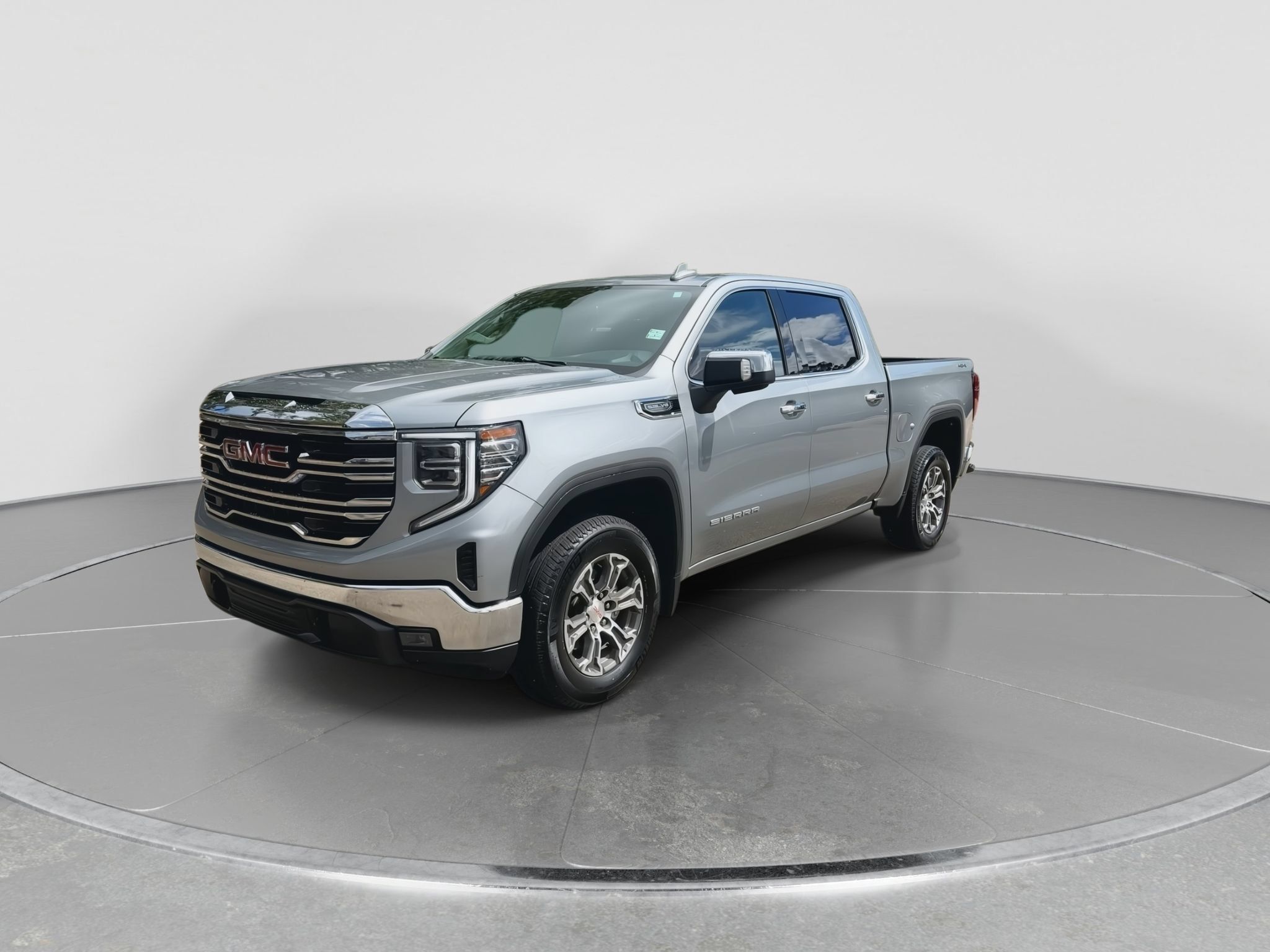 Certified 2026 GMC Sierra 1500 SLT AWD/4WD image 4
