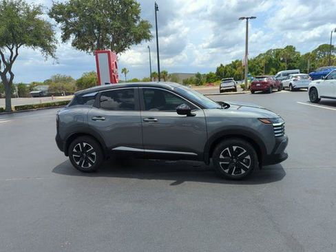 Certified 2025 Nissan Kicks SV w/ SV Premium Package AWD/4WD image 2