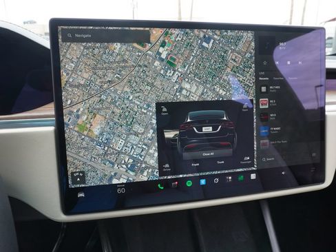 Used 2022 Tesla Model X AWD/4WD image 19