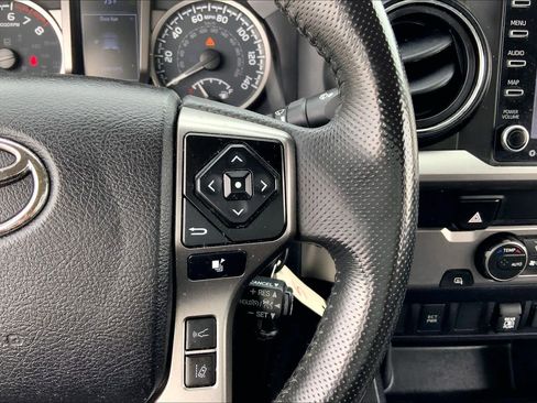 Used 2021 Toyota Tacoma SR5 RWD image 24