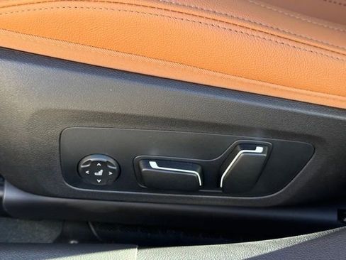 New 2026 BMW 330i Sedan w/ Premium Package image 18