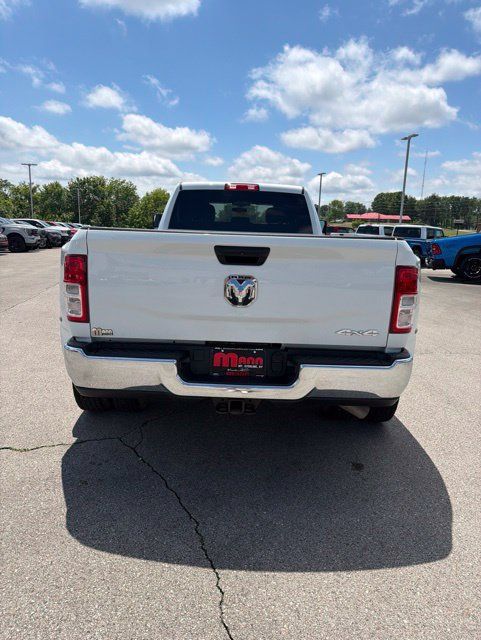 Used 2024 RAM 3500 Tradesman w/ Chrome Appearance Group AWD/4WD image 4