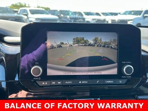 Used 2025 Nissan Pathfinder SV FWD image 24