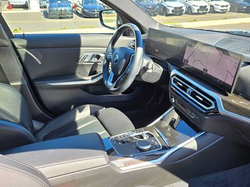Used 2023 BMW 330i Sedan w/ Parking Assistance Package RWD image 10