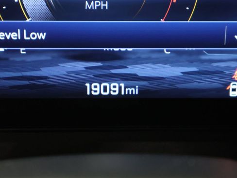 Used 2025 Chevrolet Traverse Z71 image 38