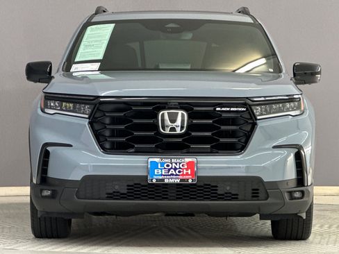 Used 2025 Honda Pilot Black Edition image 5