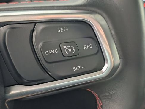 Used 2018 Jeep Wrangler Unlimited Rubicon AWD/4WD image 15