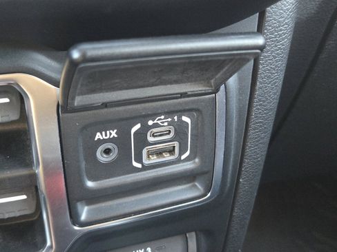 Used 2021 Jeep Wrangler Unlimited Rubicon AWD/4WD image 25