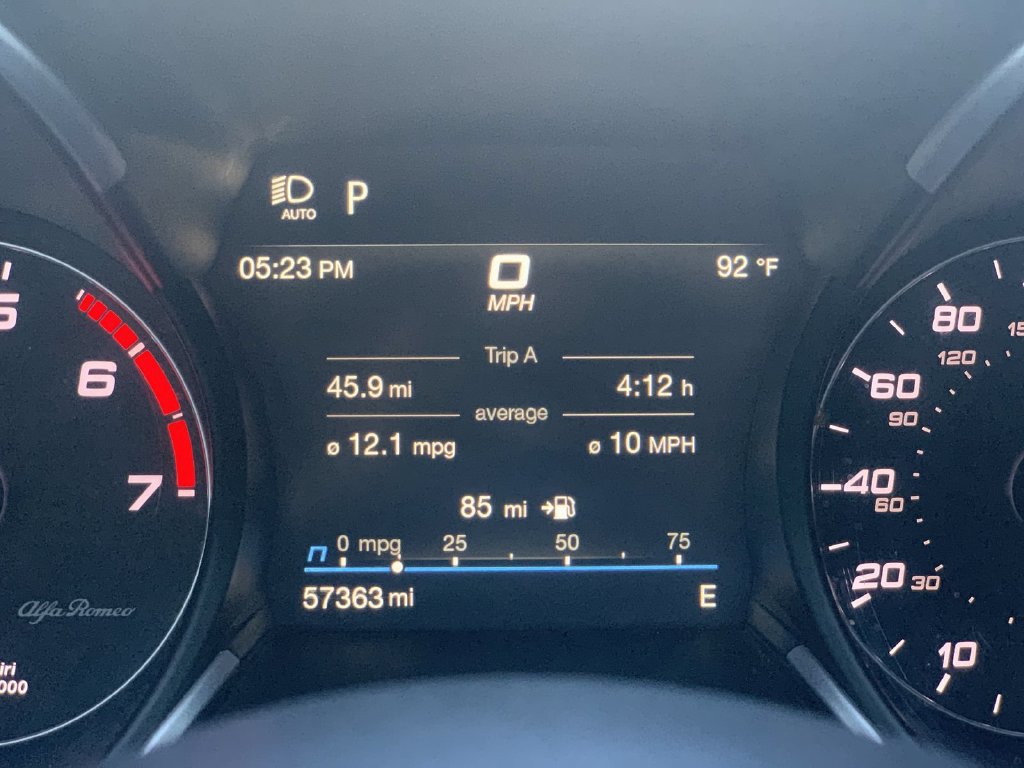 Used 2020 Alfa Romeo Stelvio Ti Sport w/ Quick Order Package 22S Sport AWD/4WD image 10