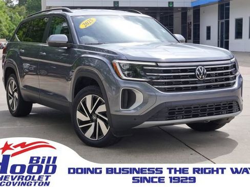 Used 2025 Volkswagen Atlas SE image 1