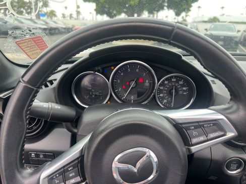 Used 2016 MAZDA MX-5 Miata Club RWD image 30