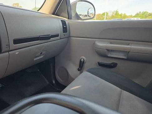 Used 2009 Chevrolet Silverado 1500 W/T RWD image 12
