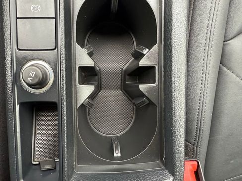 Used 2020 Audi Q3 2.0T Premium Plus image 21