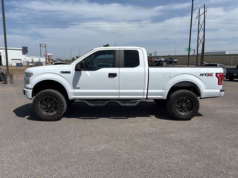 Used 2017 Ford F150 XL w/ Equipment Group 101A Mid RWD image 4