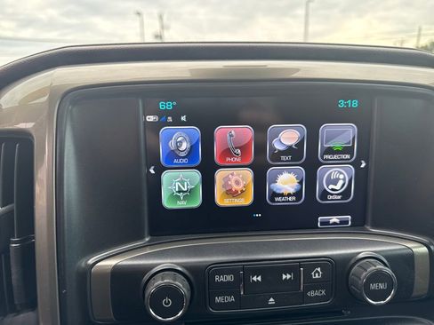 Used 2017 Chevrolet Silverado 1500 High Country AWD/4WD image 27