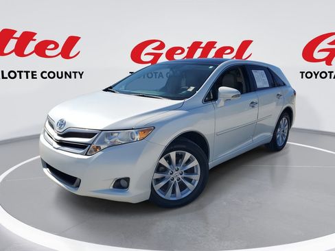 Used 2014 Toyota Venza XLE image 1