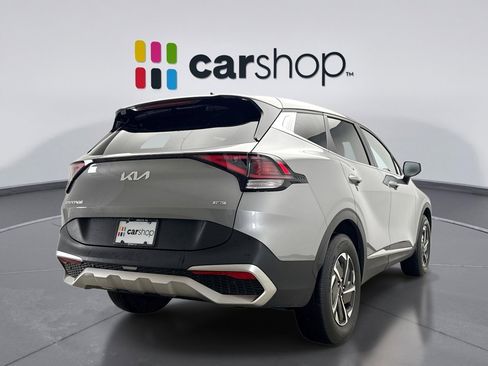 Used 2023 Kia Sportage LX image 5