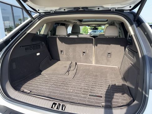 Certified 2023 Lincoln Nautilus Reserve AWD/4WD image 21