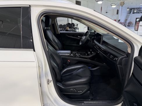 Used 2022 Lincoln Nautilus FWD image 13