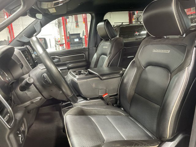 Used 2024 RAM 1500 Laramie AWD/4WD image 12