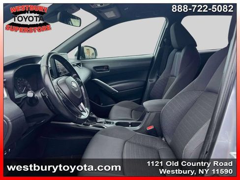Used 2023 Toyota Corolla Cross AWD Hybrid image 18