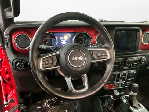 Used 2019 Jeep Wrangler Unlimited Rubicon AWD/4WD image 12