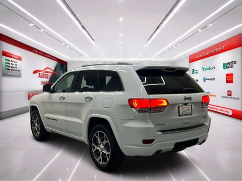 Used 2019 Jeep Grand Cherokee Overland AWD/4WD image 5