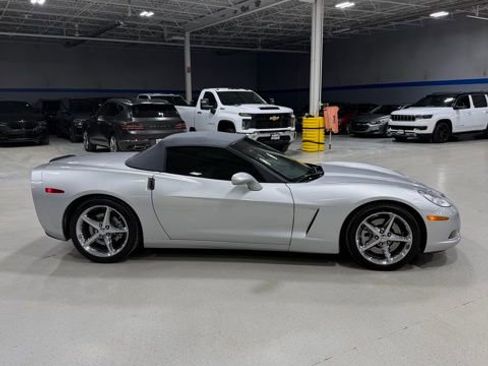 Used 2012 Chevrolet Corvette Convertible w/ 3LT Preferred Equipment Group image 7