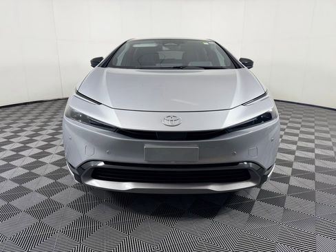 Used 2025 Toyota Prius Limited image 10