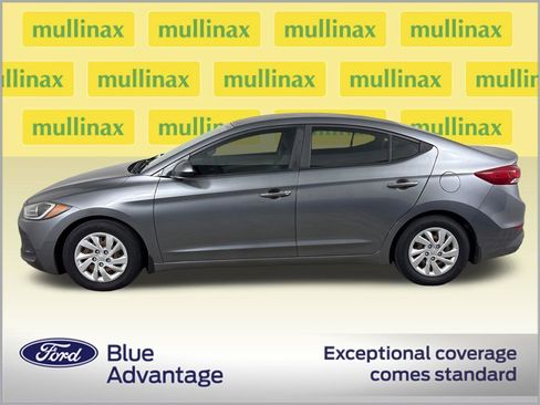 Used 2018 Hyundai Elantra SE image 10