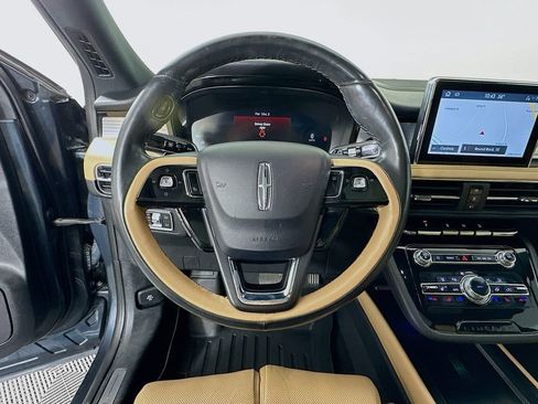 Used 2022 Lincoln Corsair Reserve w/ Equipment Group 201A image 11