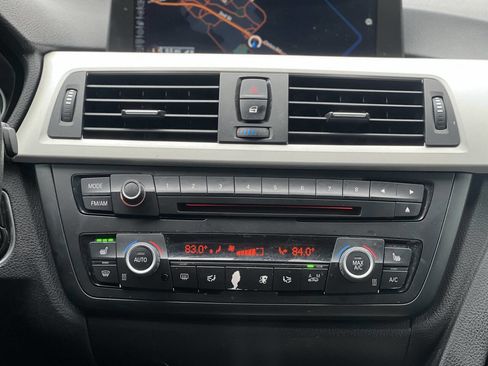 Used 2014 BMW 320i xDrive Sedan image 19