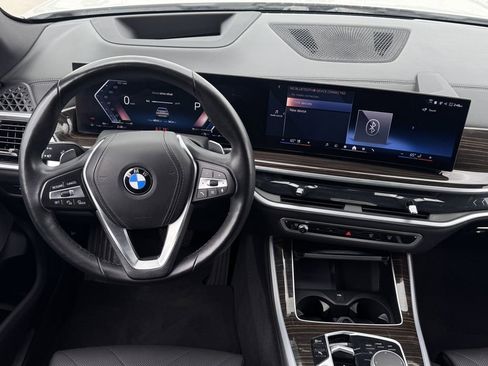 Used 2024 BMW X5 xDrive40i w/ Premium Package image 12