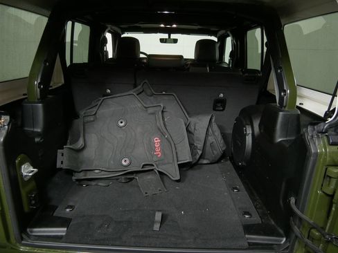 Used 2023 Jeep Wrangler Unlimited Sahara w/ Cold Weather Group image 6