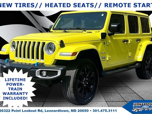 Used 2023 Jeep Wrangler Unlimited Sahara w/ Cold Weather Group AWD/4WD image 1