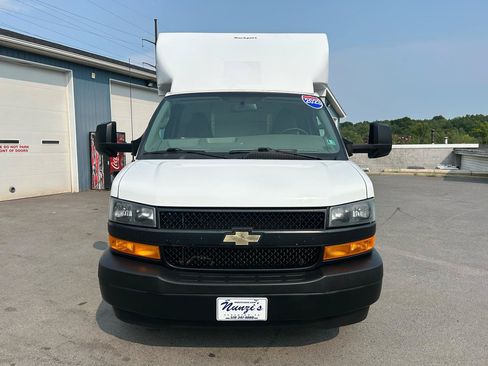 Used 2023 Chevrolet Express 3500 w/ Power Convenience Package RWD image 8
