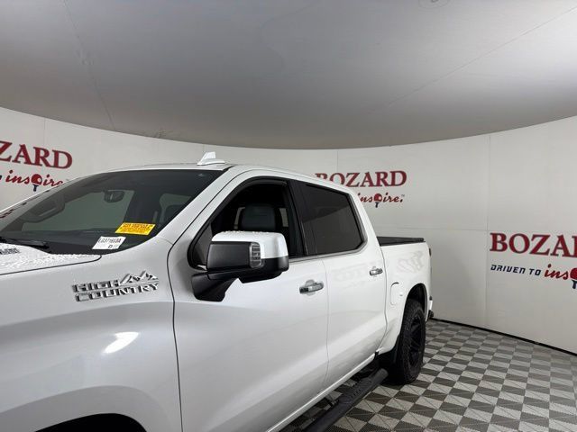 Used 2020 Chevrolet Silverado 1500 High Country w/ Technology Package AWD/4WD image 7