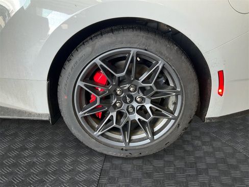 Used 2025 Ford Mustang GT Premium w/ GT Performance Package image 14
